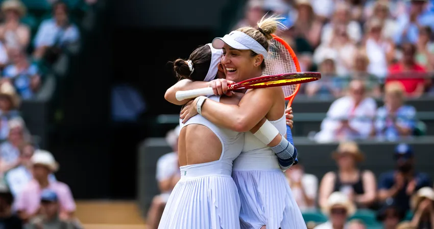 Gabriela Dabrowski e Luisa Stefani comemoram durante Wimbledon 2026