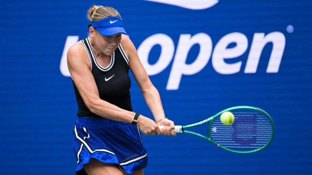 Amanda Anisimova em ação durante o US Open 2026